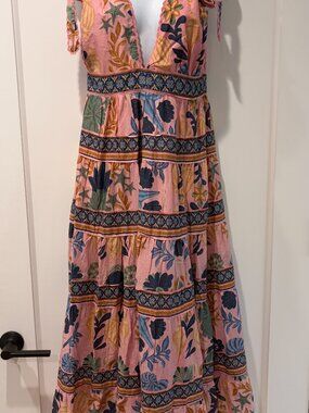 Farm Rio Pink Seashell Tapestry Tiered Midi Dress Small– Excellent Condition